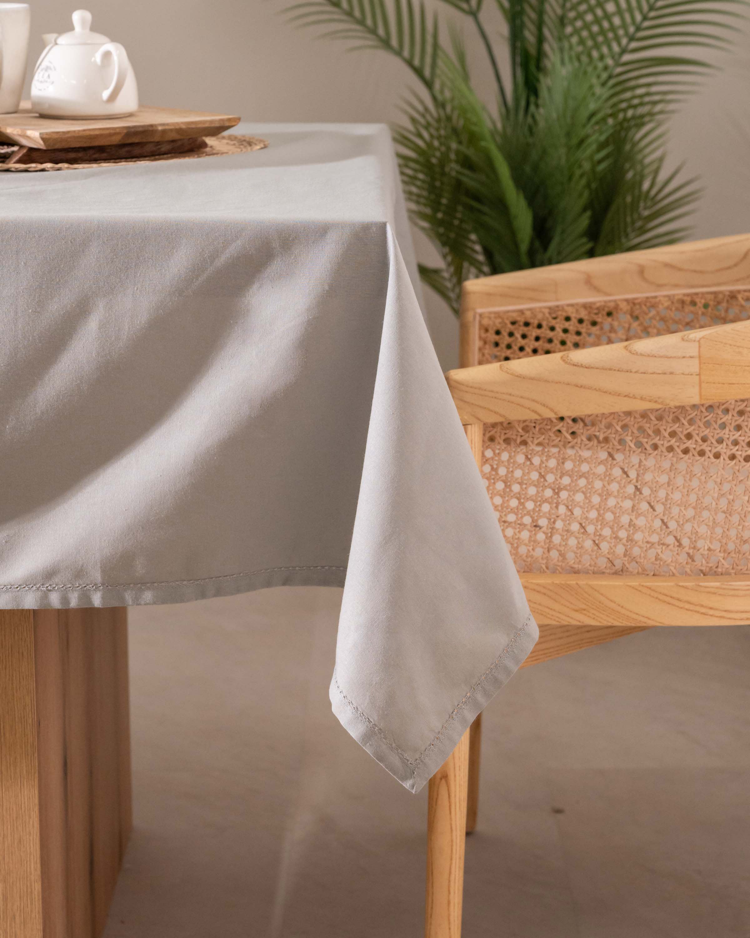 Toalha de mesa de algodão lisa resistente a manchas, verde seco