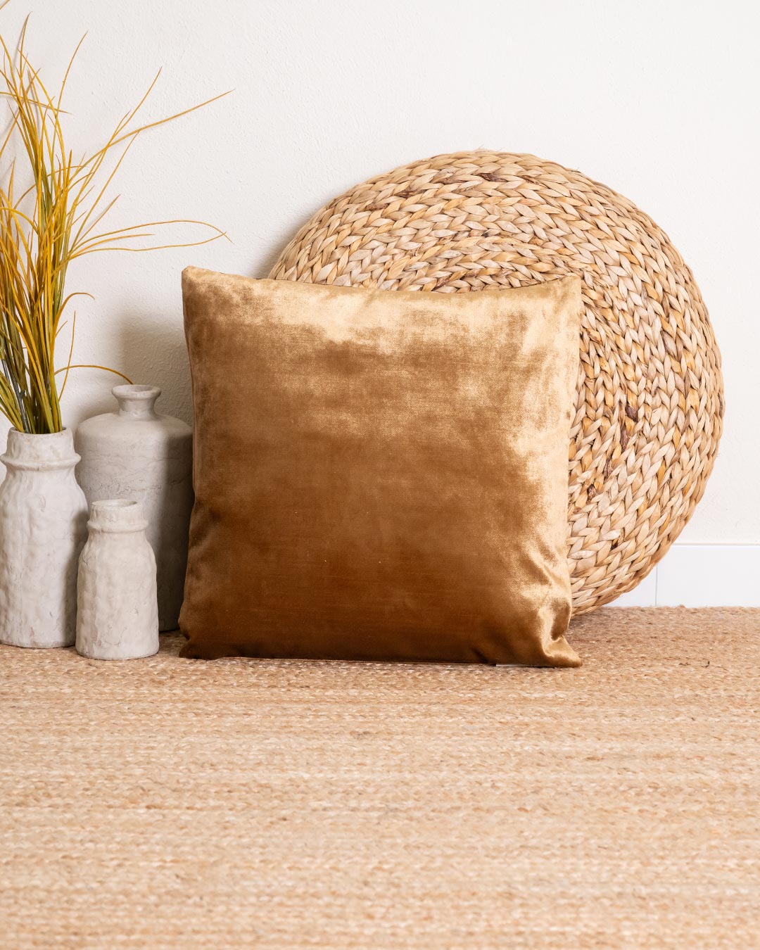 Almofada de veludo com glitter ocre