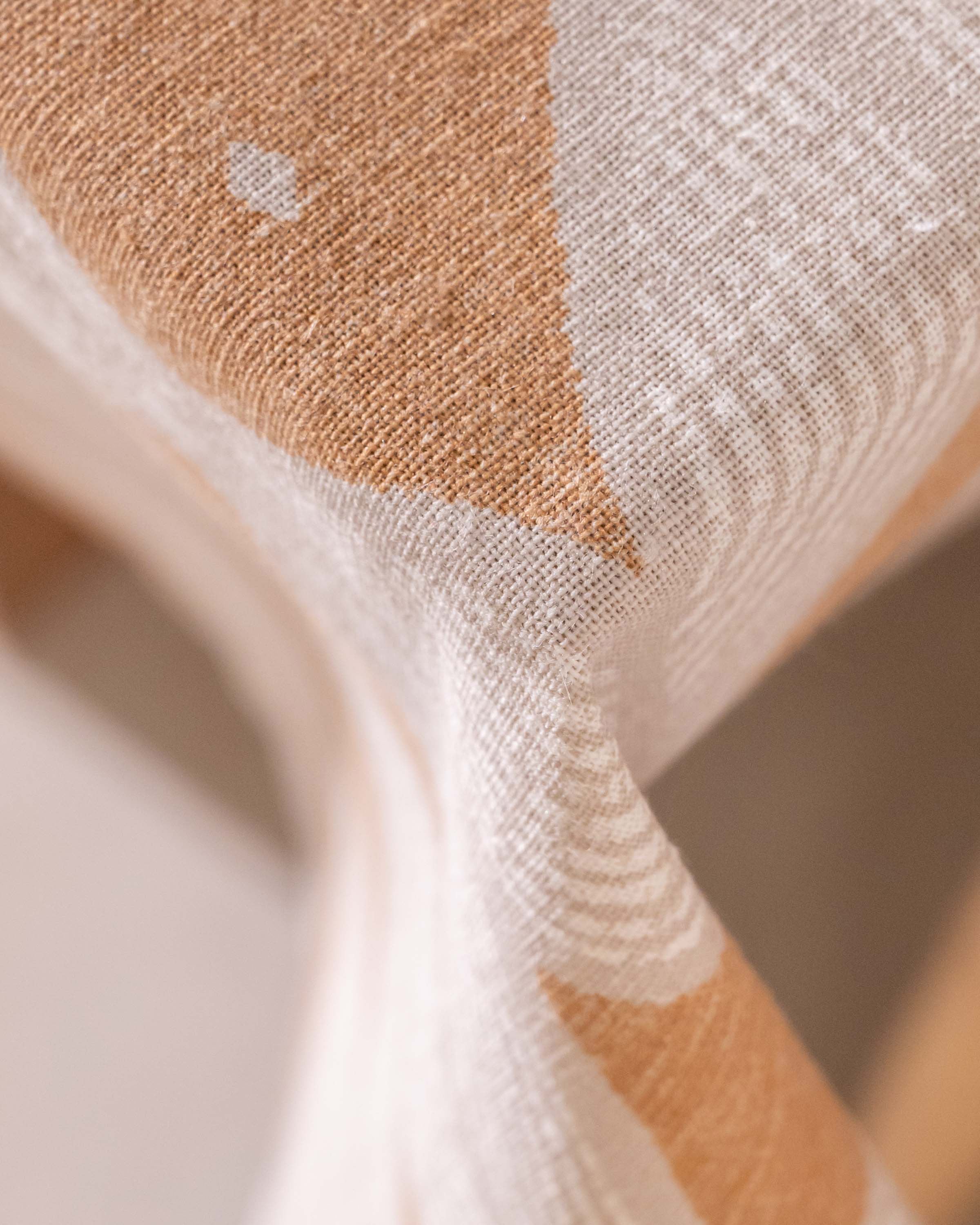 Mantel Cabot Antimanchas Ocre