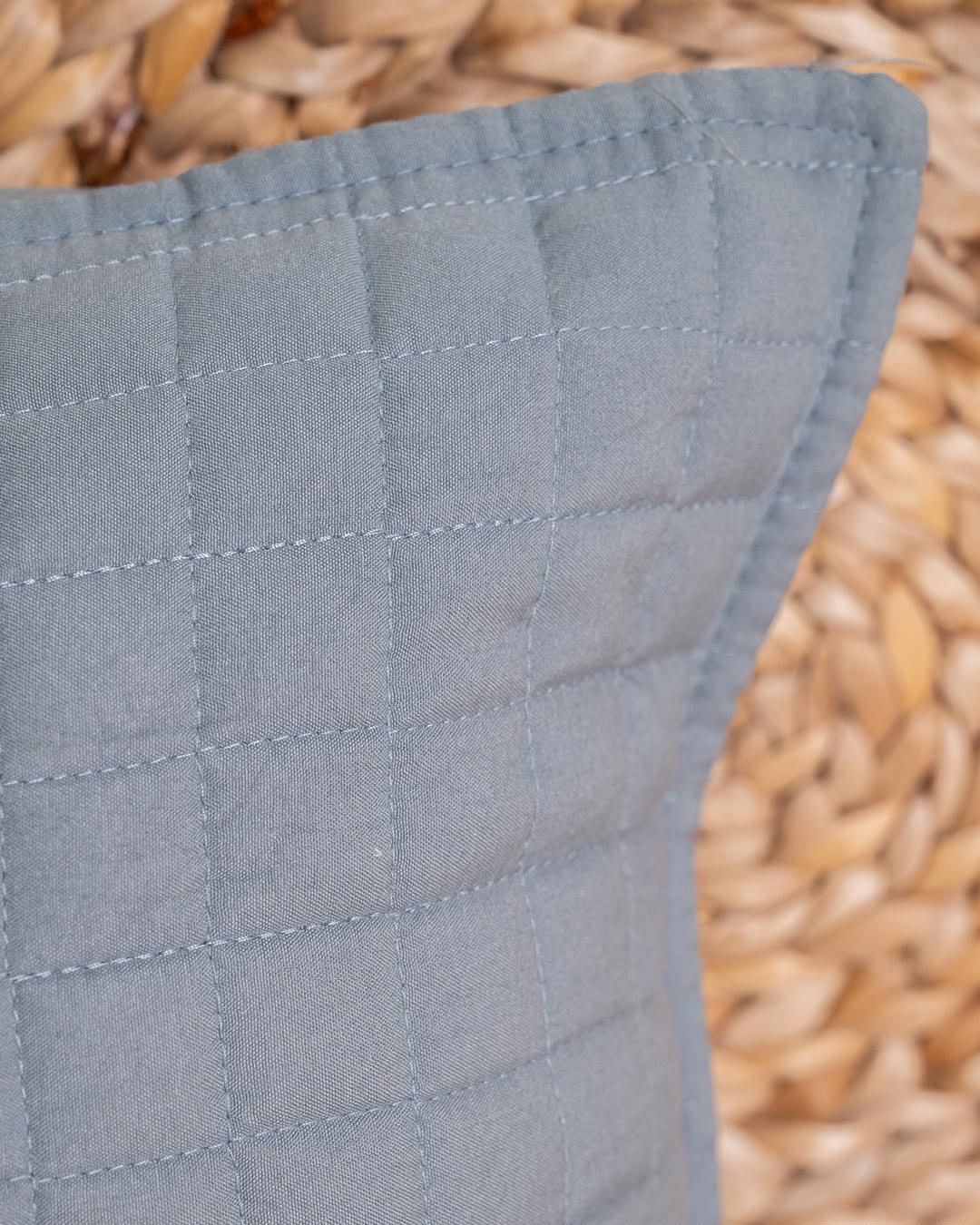 Cojín Cuadrito Liso Azul Keike