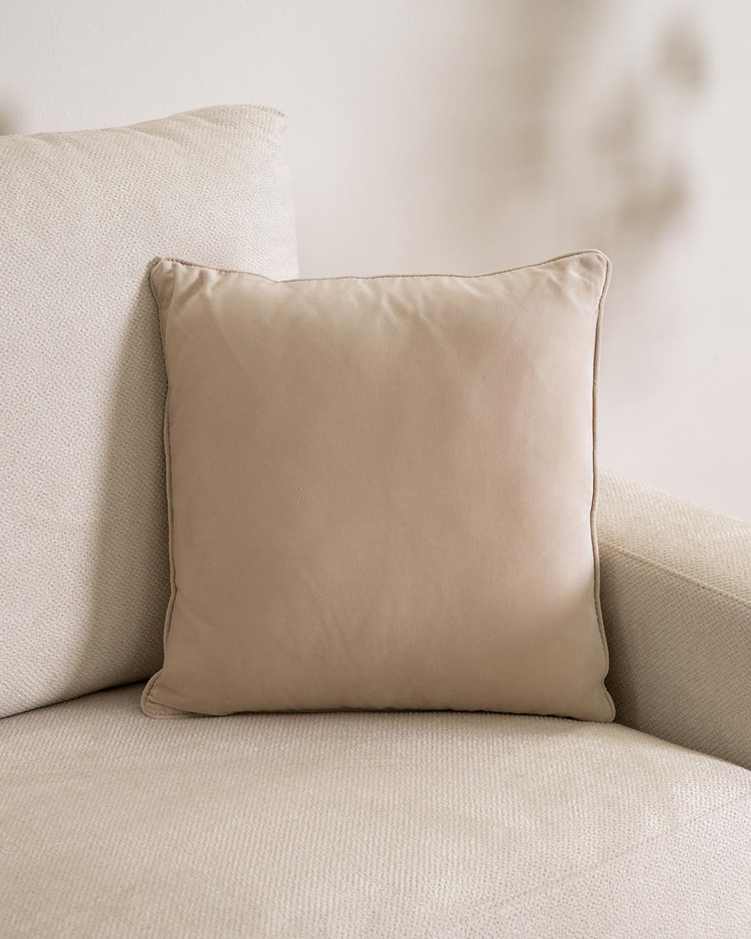Almofada de veludo de algodão taupe
